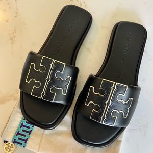 Brand new / never used Tory Burch monogram Size 6.5